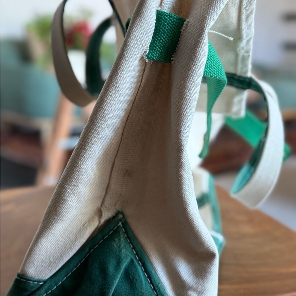 THE BOAT-YARD | a VERY SPECIAL boat & tote story in ANTIQUE OLIVE - Picture 11 of 14
